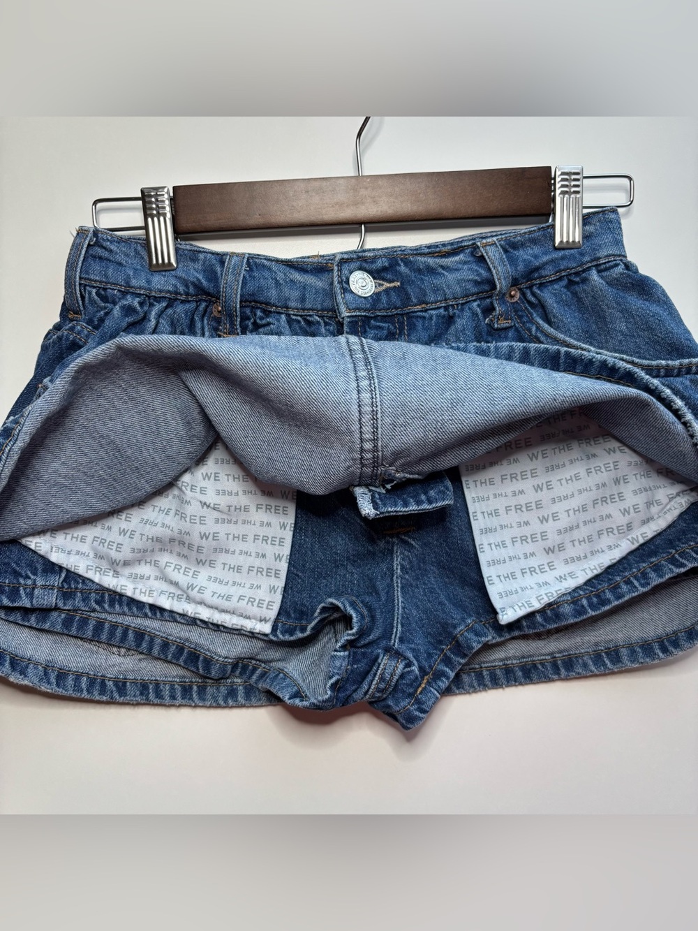 FREE PEOPLE WE THE FREE DENIM MICRO MINI SKORT SKIRT BLUE SIZE 24 - Picture 4 of 11
